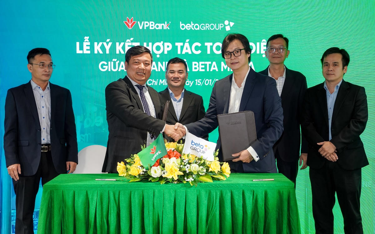 Đại diện VPBank và Beta Media (Beta Group) ký kết Biên bản Ghi nhớ hợp tác toàn diện.