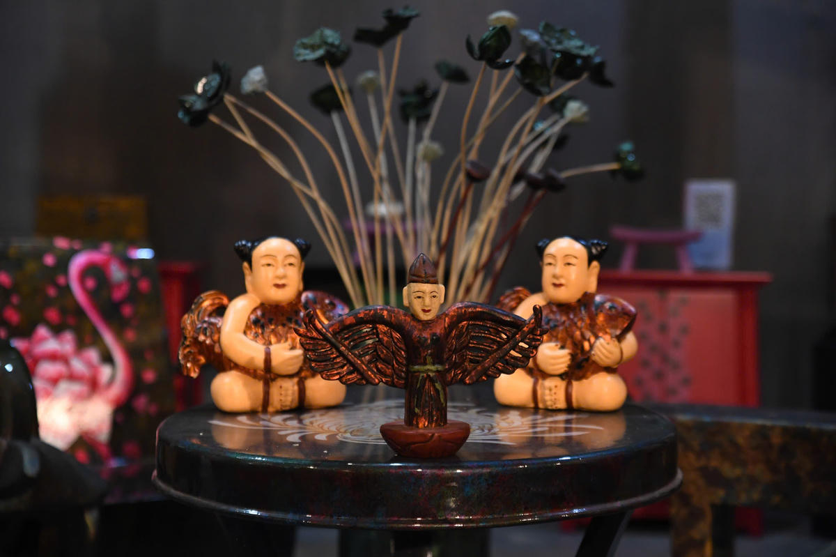 Không gian trưng bày sơn mài Hạ Thái. Ảnh: Phạm Sỹ.