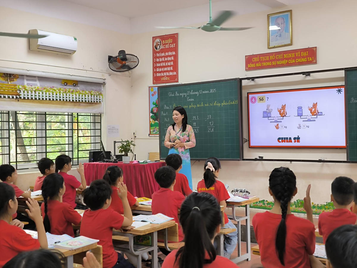 Một tiết học của cô trò Trường Tiểu học Liên Quan (Hà Nội).