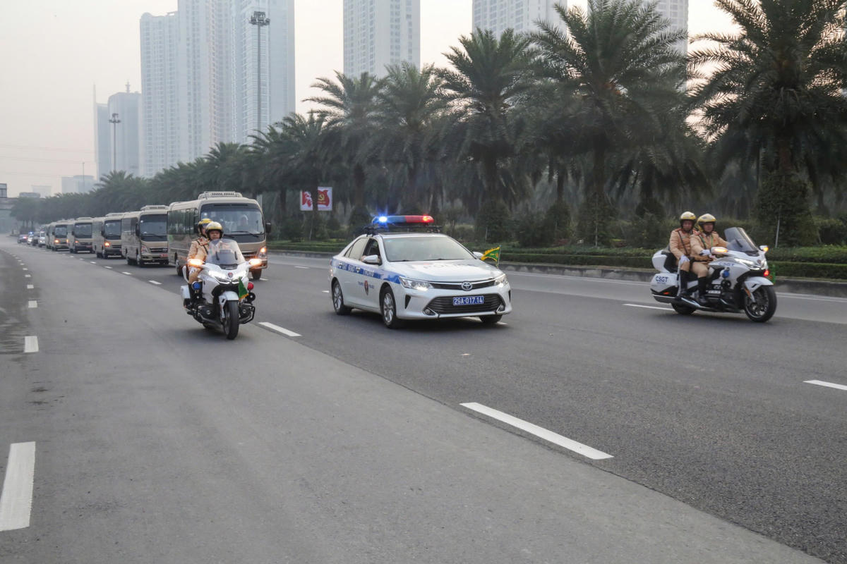 Hà Nội phân luồng giao thông phục vụ Chương trình nghệ thuật đặc biệt chào mừng&nbsp; Đại hội đại biểu toàn quốc lần thứ XIV của Đảng.