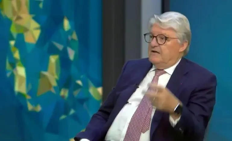 Cựu Đại sứ Pháp Serge Degallaix. Ảnh: TTXVN. 