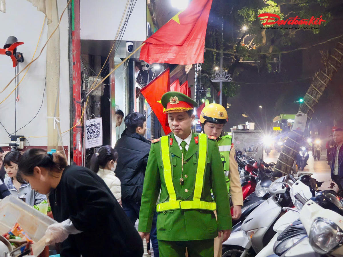 Ghi nhận thực tế cho thấy, trên các tuyến phố, hoạt động sinh hoạt và kinh doanh của người dân diễn ra ổn định, nề nếp. Các hộ kinh doanh chấp hành nghiêm quy định về trật tự đô thị, nhờ vậy diện mạo đường phố vì thế luôn bảo đảm văn minh, gọn gàng và sạch đẹp.