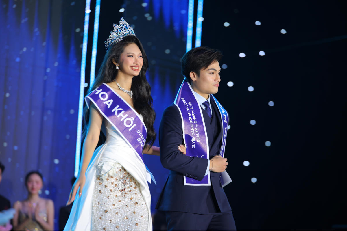 Hoa khôi và Nam vương Trường Đại học Ngoại thương 2025.