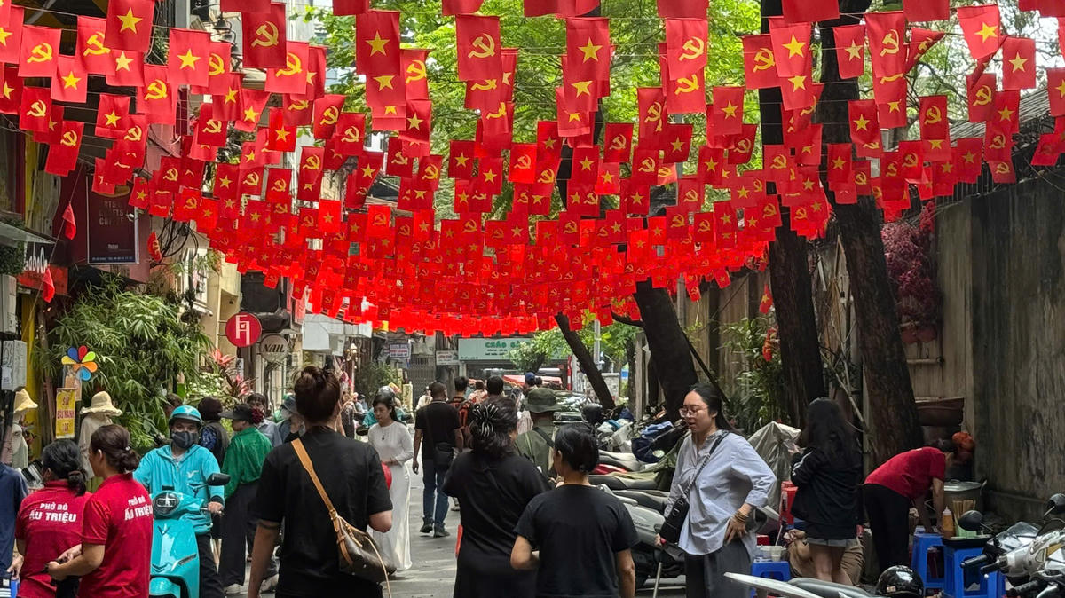 Thị trường du lịch Tết sôi động