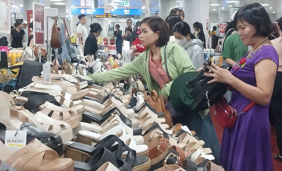 Doanh nghiệp cũng mong muốn, môi trường đầu tư cải thiện theo hướng thông thoáng hơn để tăng tính cạnh tranh. Ảnh: S.X