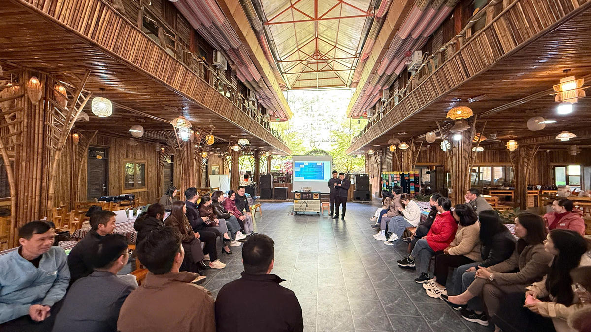 Các báo cáo viên tham gia nhiều ý kiến phong phú trong chương trình. Ảnh: X.T