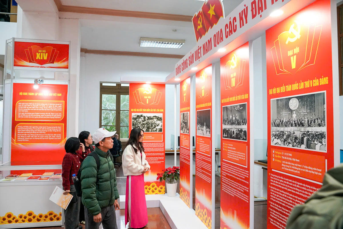 Triển lãm diễn ra từ nay đến hết ngày 26/2. Ảnh: NH.