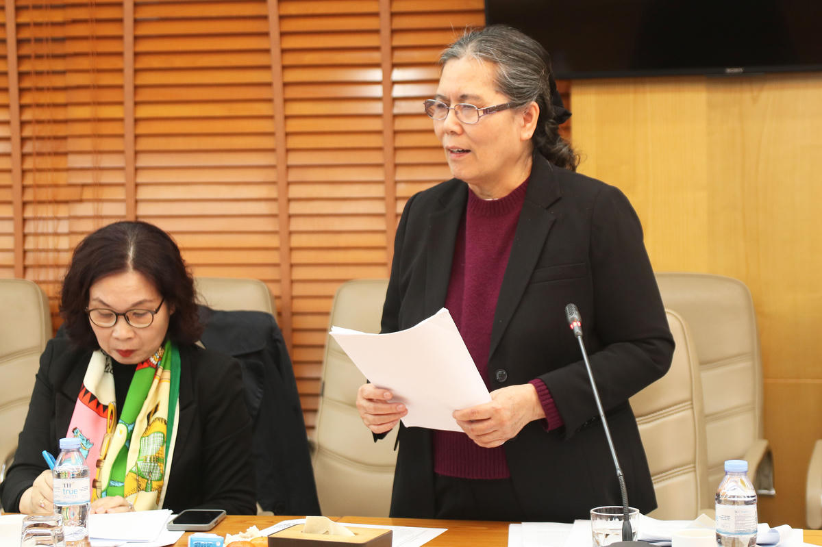 Bà Nguyễn Thị Thanh Hòa - Chủ tịch Hội Bảo vệ quyền trẻ em Việt Nam phát biểu tại Hội nghị.