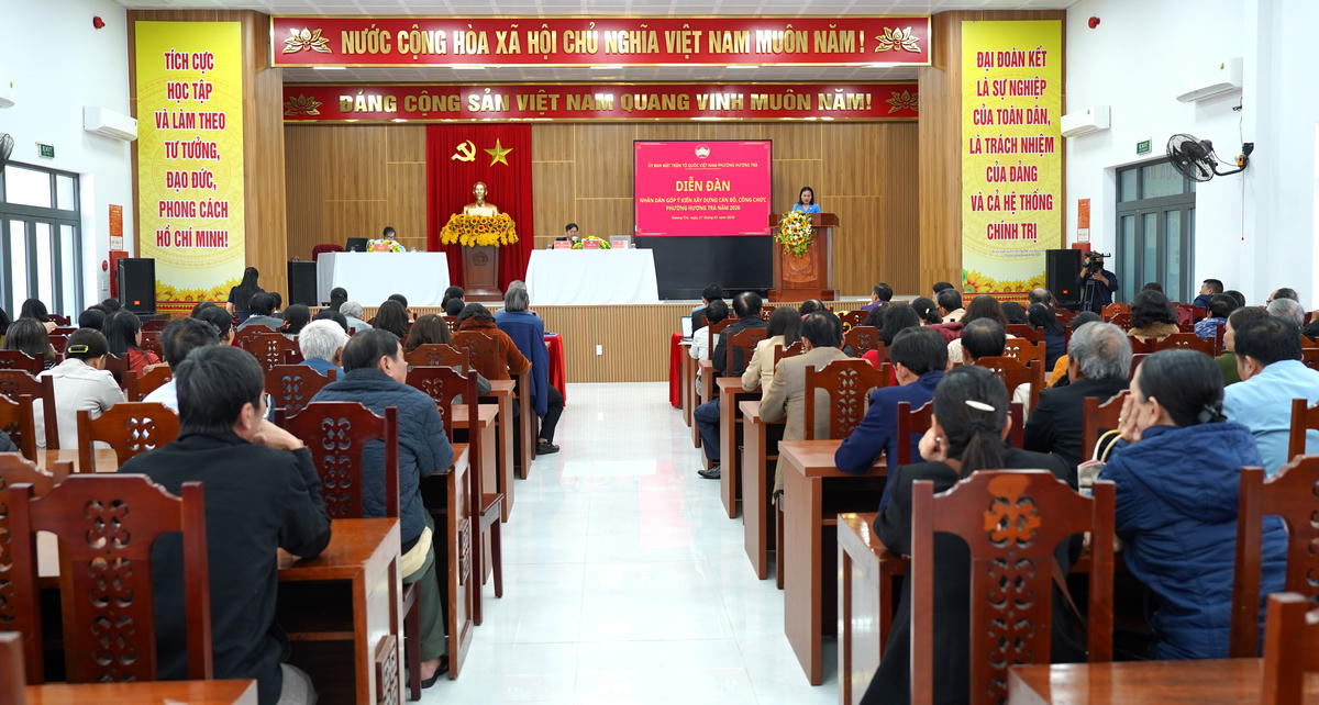 Quang cảnh diễn đàn. Ảnh: Nguyễn Tín.