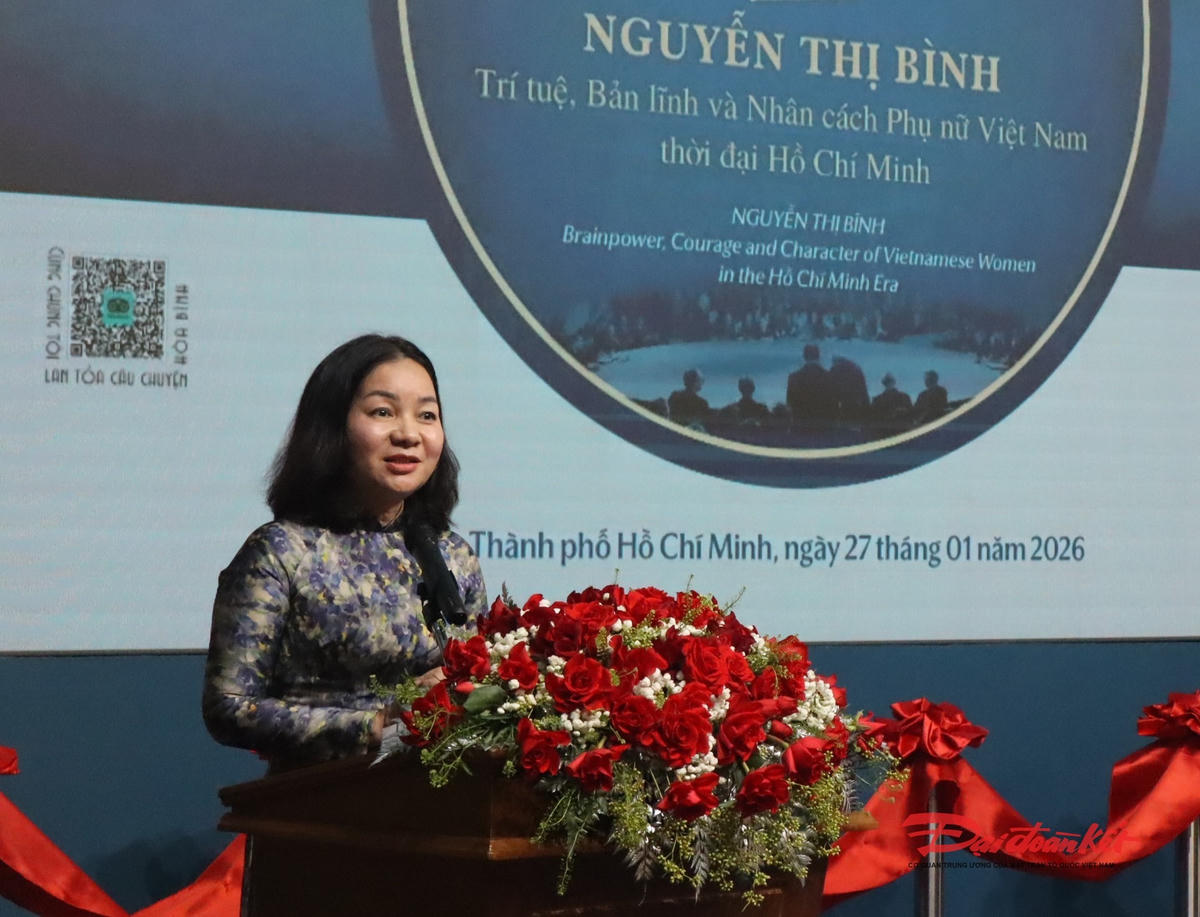 Bà Trương Thị Bích Hạnh, Phó Chủ tịch Thường trực Ủy ban MTTQ Việt Nam TP Hồ Chí Minh phát biểu tại sự kiện. Ảnh: Hồng Phúc.