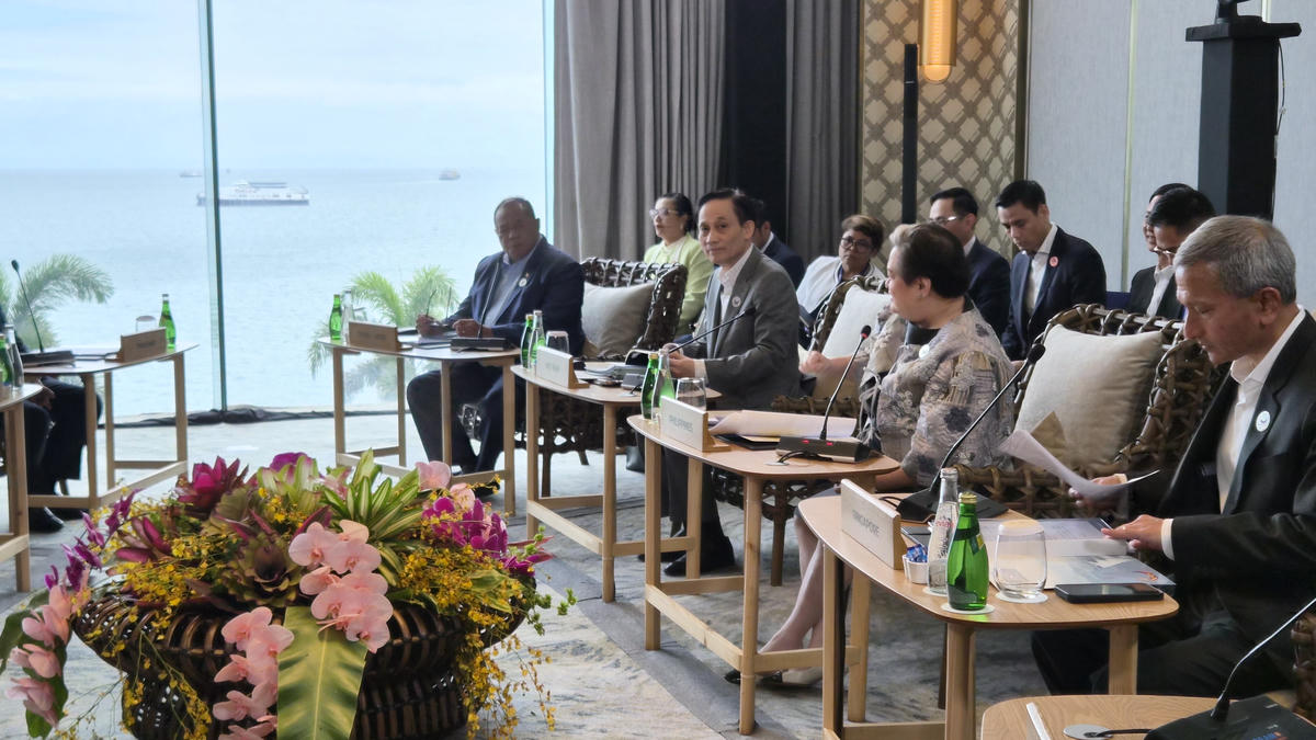 Ông Lê Hoài Trung, Ủy viên Bộ Chính trị, Bộ trưởng Bộ Ngoại giao đã dẫn đầu Đoàn Việt Nam tham dự cuộc họp.