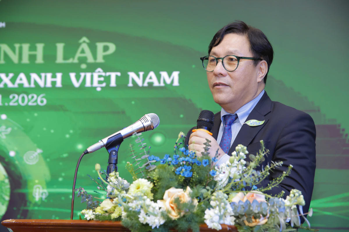 Ông Đặng Huy Đông - Chủ tịch Hiệp hội Chuyển đổi Xanh phát biểu tại Đại hội. 