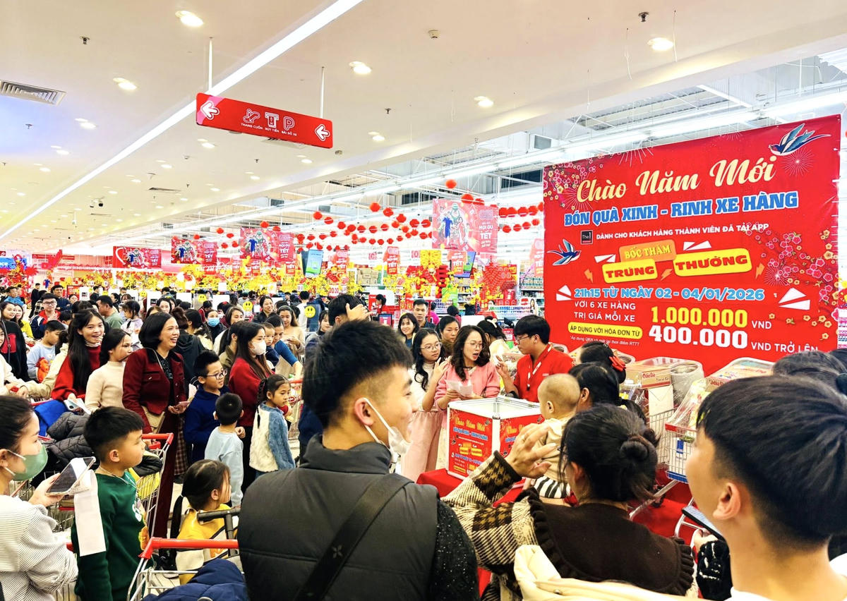 Siêu thị GO! Hạ Long tổ chức chương trình khuyến mãi, bốc thăm trúng thưởng để tri ân khách hàng mua sắm dịp Tết.