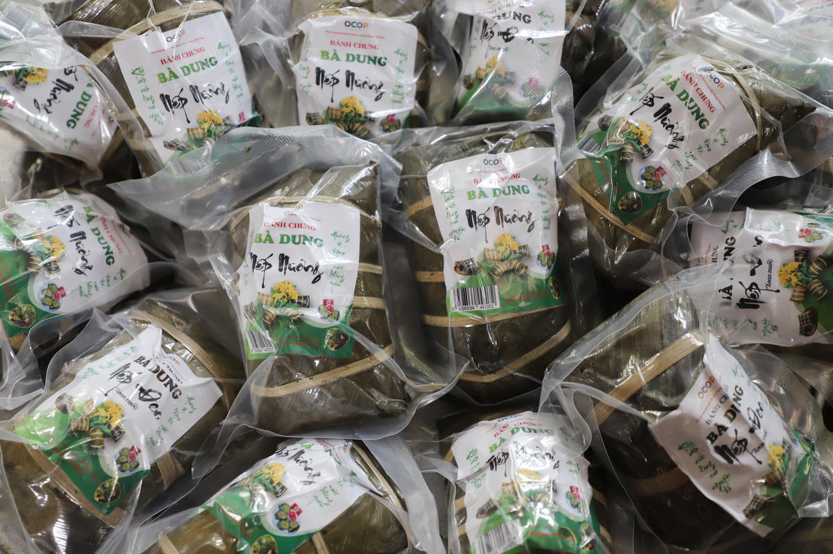 Sản phẩm được đóng gói, dán tem tru xuất nguồn gốc trước khi giao cho khách hàng. Ảnh: N.Q