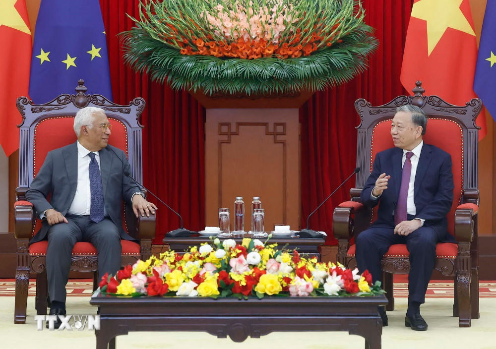 Tổng Bí thư Tô Lâm tiếp Chủ tịch Hội đồng châu Âu António Costa. (Ảnh: Thống Nhất/TTXVN).