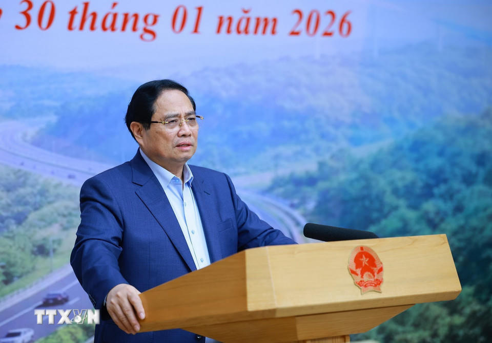 Thủ tướng Phạm Minh Chính chủ trì Phiên họp thứ 23 của Ban Chỉ đạo các công trình, dự án quan trọng quốc gia, trọng điểm ngành giao thông vận tải. (Ảnh: Dương Giang/TTXVN)