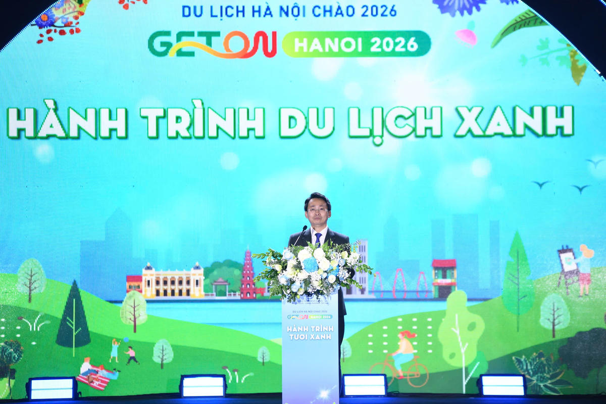 Phó Giám đốc Sở Du lịch Hà Nội Trần Trung Hiếu phát biểu khai mạc. Ảnh: Phạm Sỹ.