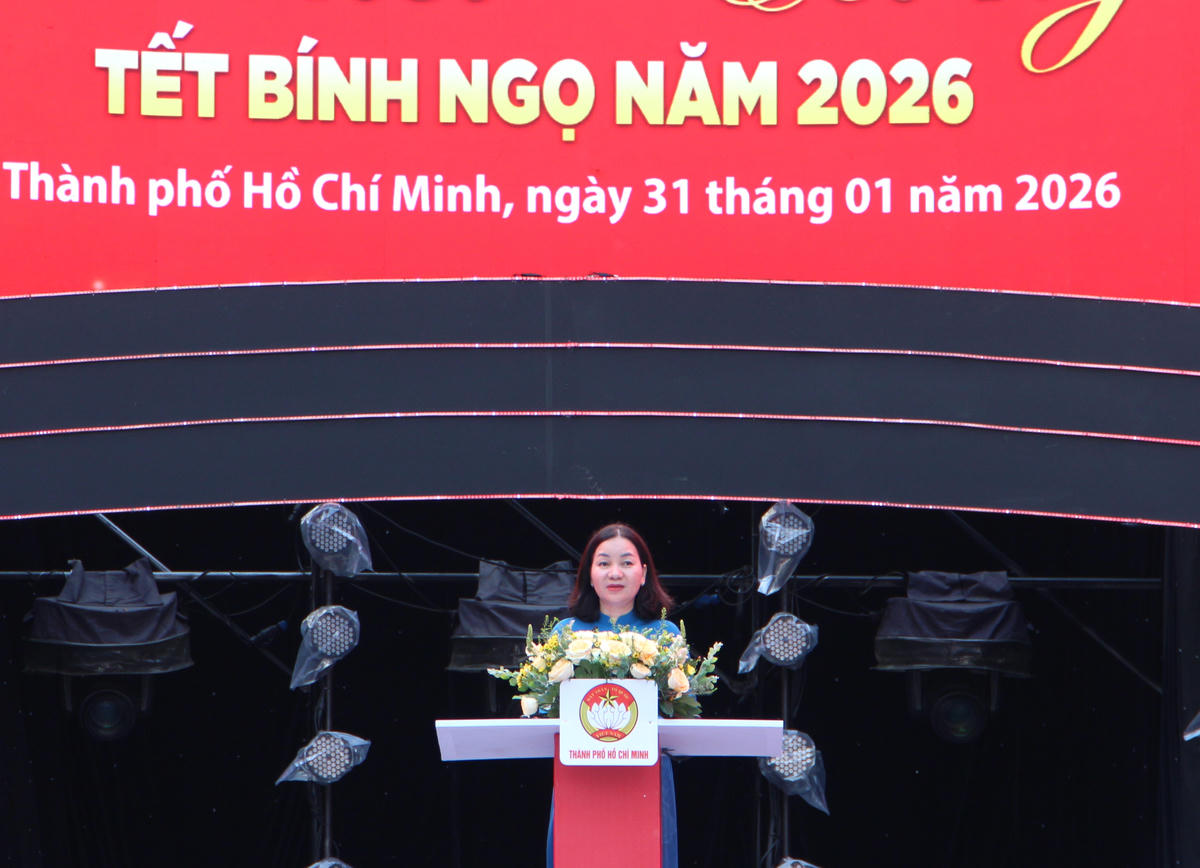 Bà Trương Thị Bích Hạnh phát biểu khai mạc tại ngày hội. Ảnh: Q.Đ.