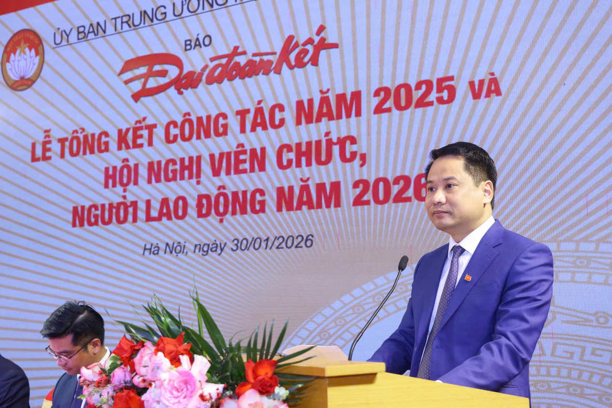 Ông Trương Thành Trung - Ủy viên Ủy ban Trung ương Mặt trận Tổ quốc Việt Nam, Bí thư Đảng ủy, Tổng Biên tập Báo Đại đoàn kết phát biểu khai mạc hội nghị.&nbsp;Ảnh: Quang Vinh.