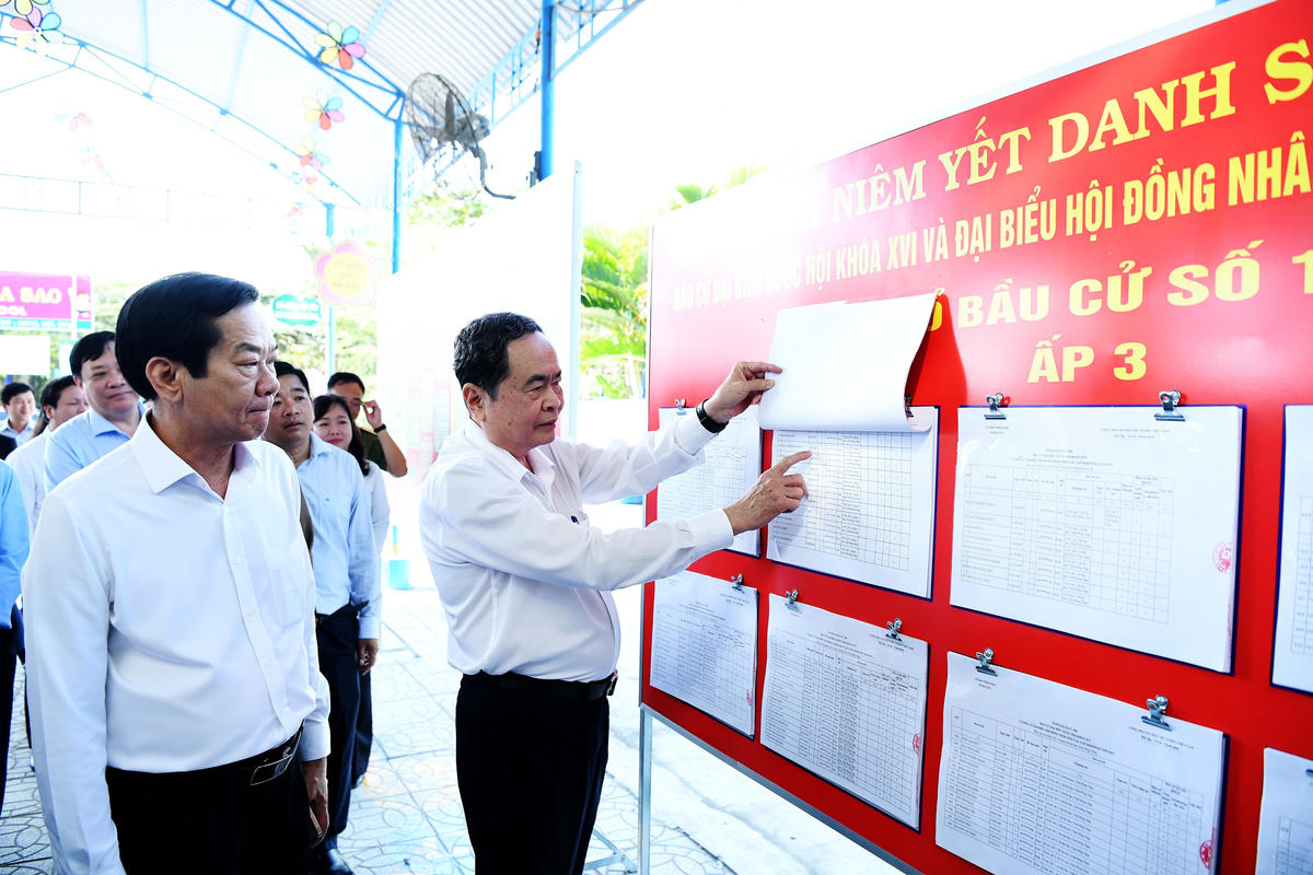 Chủ tịch Quốc hội, Chủ tịch Hội đồng Bầu cử quốc gia Trần Thanh Mẫn kiểm tra công tác bầu cử tại điểm bầu cử số 10, ấp 3, xã Ba Sao