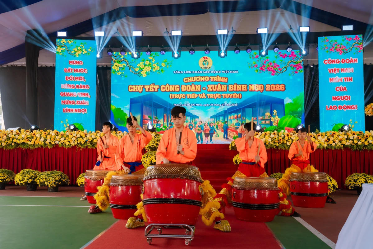 Lễ khai mạc chương trình Chợ Tết Công đoàn - Xuân Bính Ngọ 2026 tại TPHCM.
