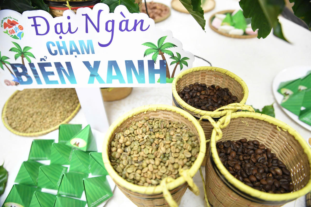 Một số đặc sản của Gia Lai cũng đã được giới thiệu tại sự kiện. Ảnh: Phạm Sỹ.