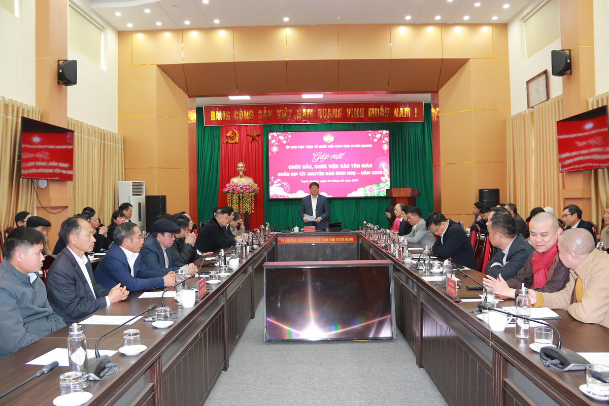 Buổi gặp mặt thân mật giữa MTTQ Việt Nam tỉnh Tuyên Quang cùng các chức sắc, chức việc tôn giáo đang hoạt động trên địa bàn tỉnh.