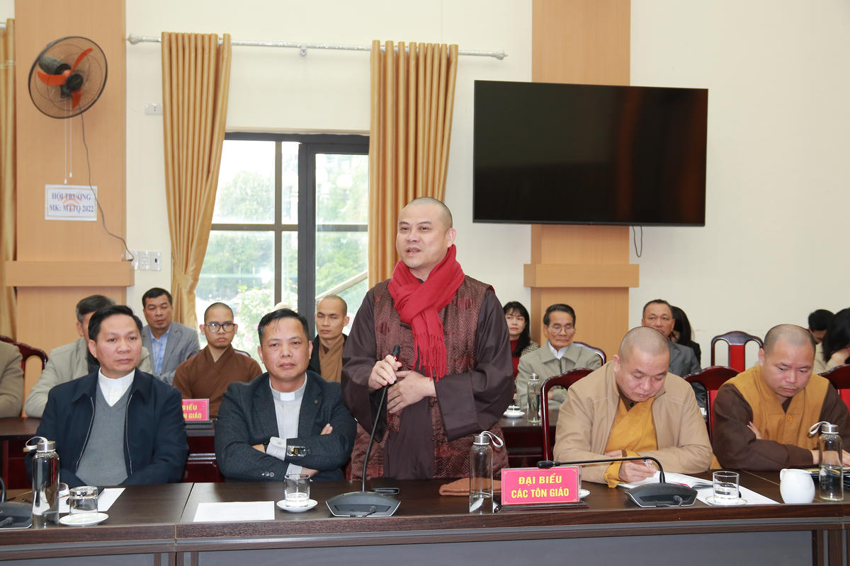 Hòa Thượng Thích Nguyên Toàn, Phó Trưởng ban Thường trực Giáo hội Phật giáo Việt Nam tỉnh Tuyên Quang phát biểu tại buổi gặp mặt.