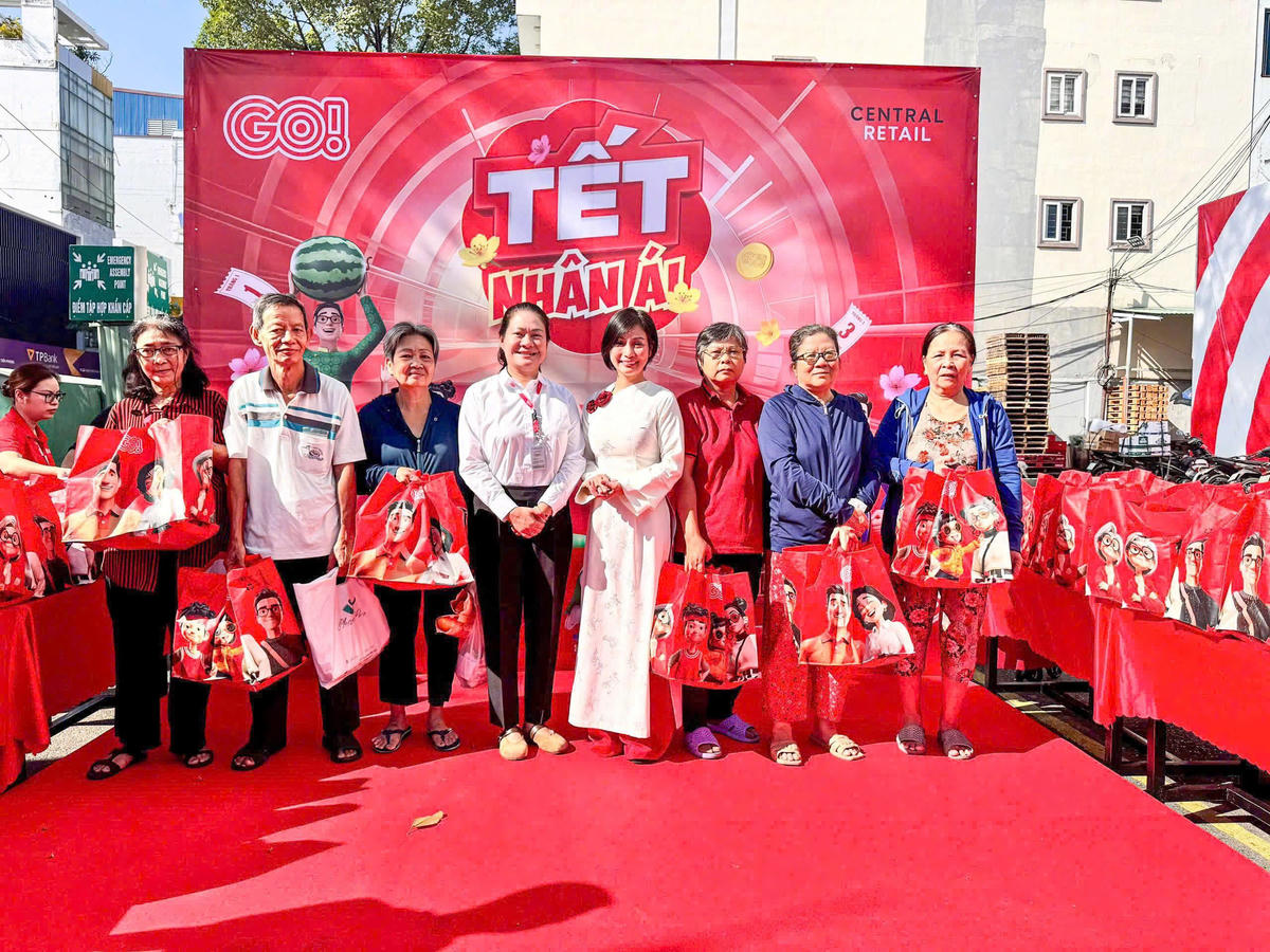 5.200 phần quà Tết trao tới các hộ có hoàn cảnh khó khăn