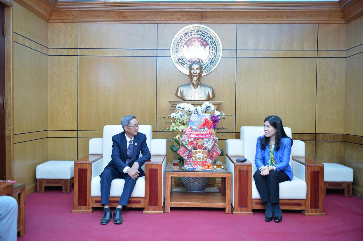 Hội Thánh Liên hữu Cơ đốc Việt Nam đến chào thăm Ủy ban MTTQ Việt Nam TP Hà Nội nhân dịp năm mới 2026. Ảnh: Mạnh Cường