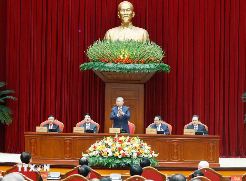 Gặp mặt các đồng chí nguyên Ủy viên Ban Chấp hành Trung ương Đảng các khóa