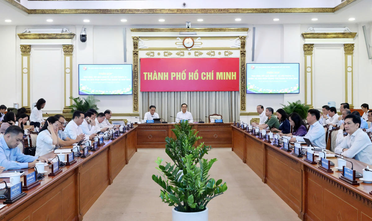 Quang cảnh phiên họp sáng 4/2. Ảnh: T.L