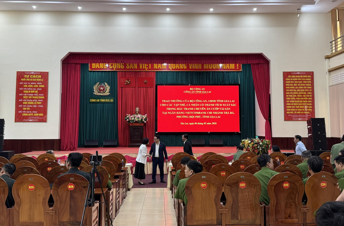 Quang cảnh công bố. Ảnh: Đình Sang.