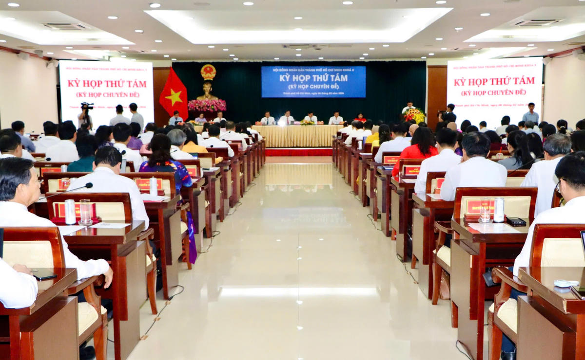 Quảng cảnh lỳ họp. Ảnh: A.Đ