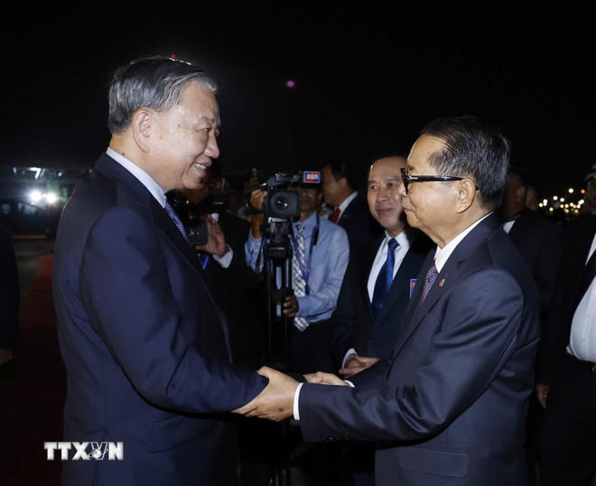 Lễ tiễn Tổng Bí thư Tô Lâm và đoàn cấp cao Việt Nam tại Sân bay Quốc tế Techo. (Ảnh: Thống Nhất/TTXVN).