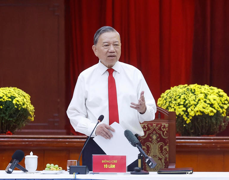 Tổng Bí thư Tô Lâm phát biểu tại buổi gặp mặt các đồng chí nguyên Uỷ viên Trung ương Đảng khu vực phía Nam nhân dịp đón Xuân Bính Ngọ 2026. Ảnh: Thống Nhất – TTXVN