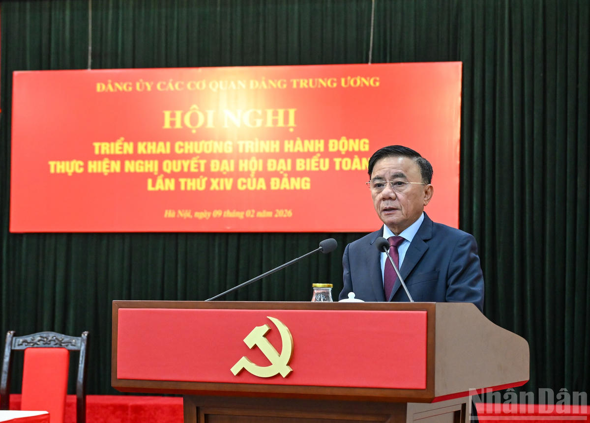 Đồng chí Trần Cẩm Tú, Ủy viên Bộ Chính trị, Thường trực Ban Bí thư, Bí thư Đảng ủy các cơ quan Đảng Trung ương phát biểu kết luận hội nghị. (Ảnh: DUY LINH)