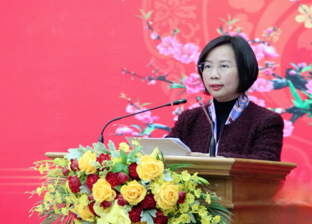 Chủ tịch Ủy ban MTTQ Việt Nam thành phố Hà Nội Bùi Huyền Mai phát biểu tại chương trình.