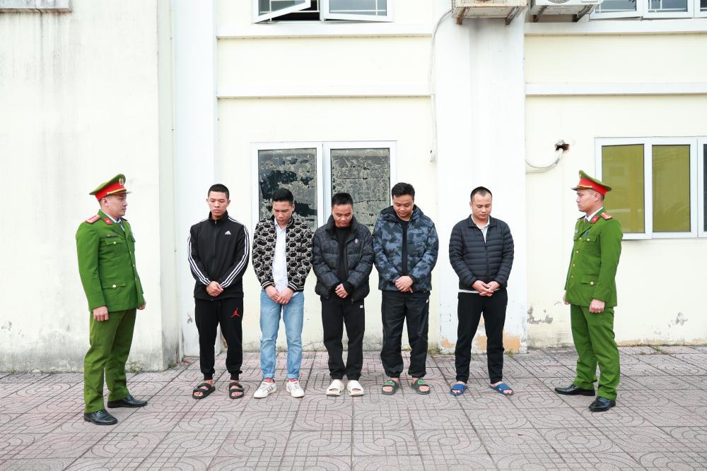 Các đối tượng bị khởi tố. Ảnh: CAHT