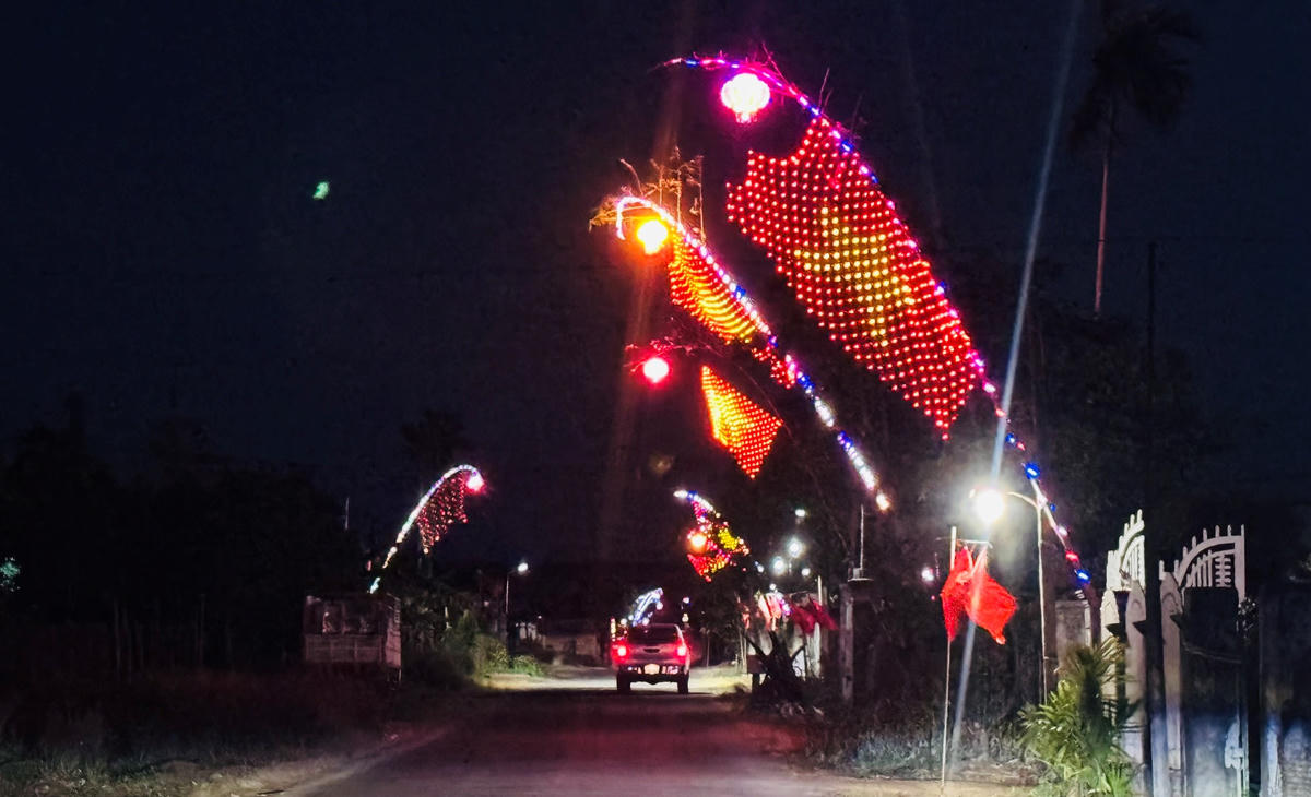 Cây nêu người dân xã Ia Kha&nbsp;gửi gắm ước vọng năm mới an lành. Ảnh: Đình Sang.