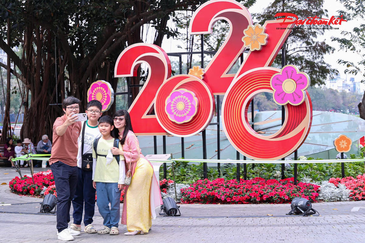 Khát vọng Việt Nam: Hoà bình, phồn vinh, hạnh phúc