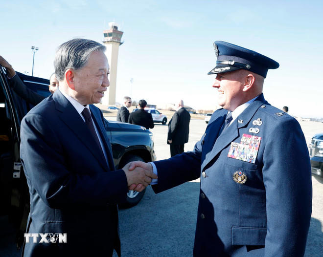 Chiều 20/2/2026 (giờ địa phương), tức sáng 21/2 theo giờ Hà Nội, Tổng Bí thư Tô Lâm và Đoàn đại biểu cấp cao Việt Nam rời Washington D.C, kết thúc chuyến tham dự cuộc họp khai mạc Hội đồng Hòa bình về Gaza diễn ra từ ngày 18-20/2/2026, theo lời mời của Tổng thống Hợp chủng quốc Hoa Kỳ Donald Trump, Chủ tịch Sáng lập Hội đồng Hòa bình về Gaza. (Ảnh: Thống Nhất/TTXVN).