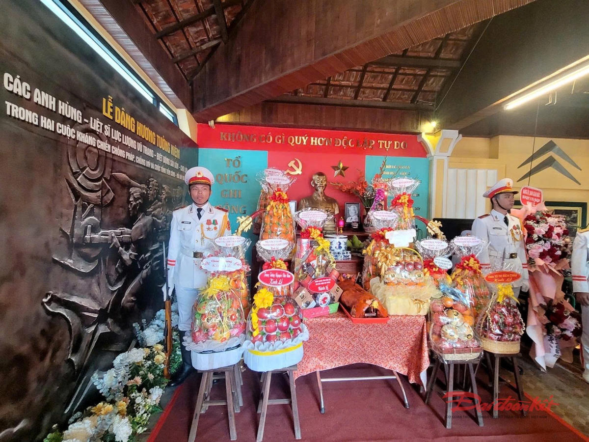 TP Hồ Chí Minh tổ chức Lễ giỗ tập thể, dâng hương các liệt sĩ Biệt động Sài Gòn