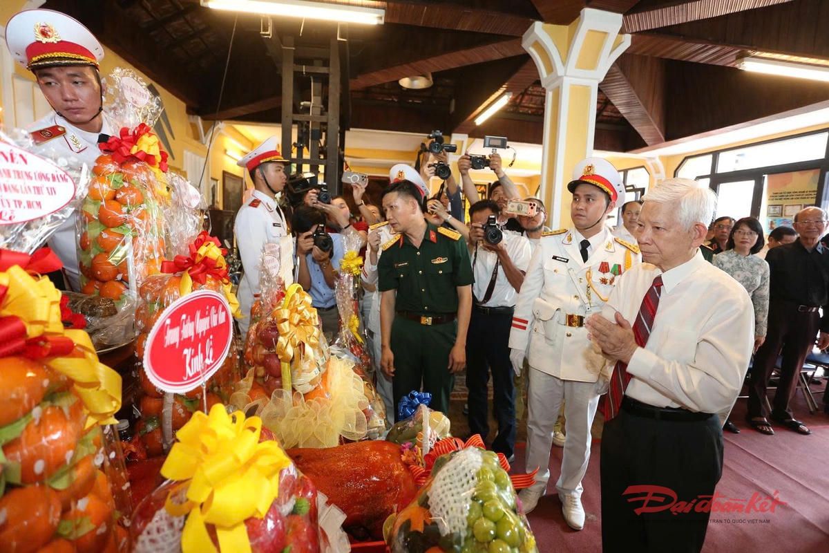 TP Hồ Chí Minh tổ chức Lễ giỗ tập thể, dâng hương các liệt sĩ Biệt động Sài Gòn