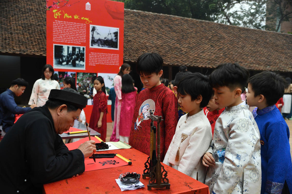 Gìn giữ nét đẹp xin chữ đầu năm