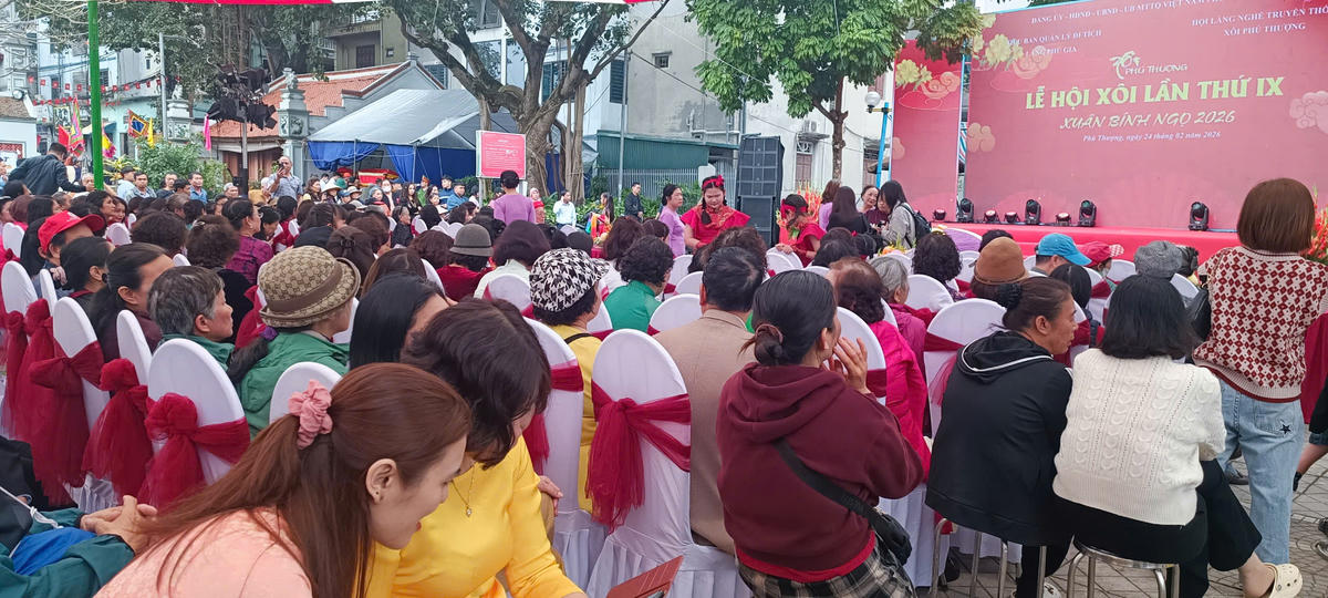 Đông đảo người dân tham gia Lễ hội 
