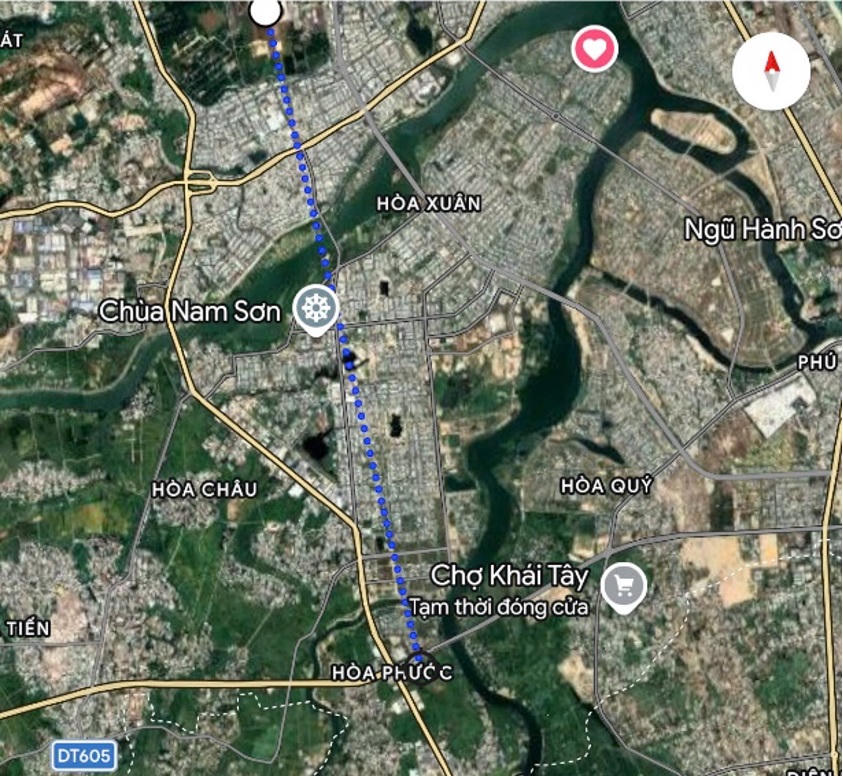 
Vị trí phát hiện vật thể nghi là flycam do chuyến bay N125YU ghi nhận ở độ cao khoảng 1.200ft (365,76m) vào ngày 17/2 (mùng 1 Tết). Ảnh: Cảng Hàng không quốc tế Đà Nẵng

