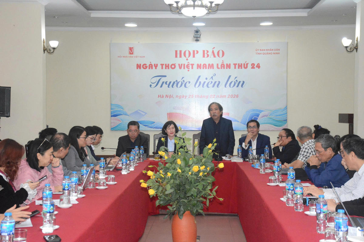 Ngày Thơ Việt Nam lần thứ 24 năm 2026: Khi thơ ca đứng “Trước biển lớn”