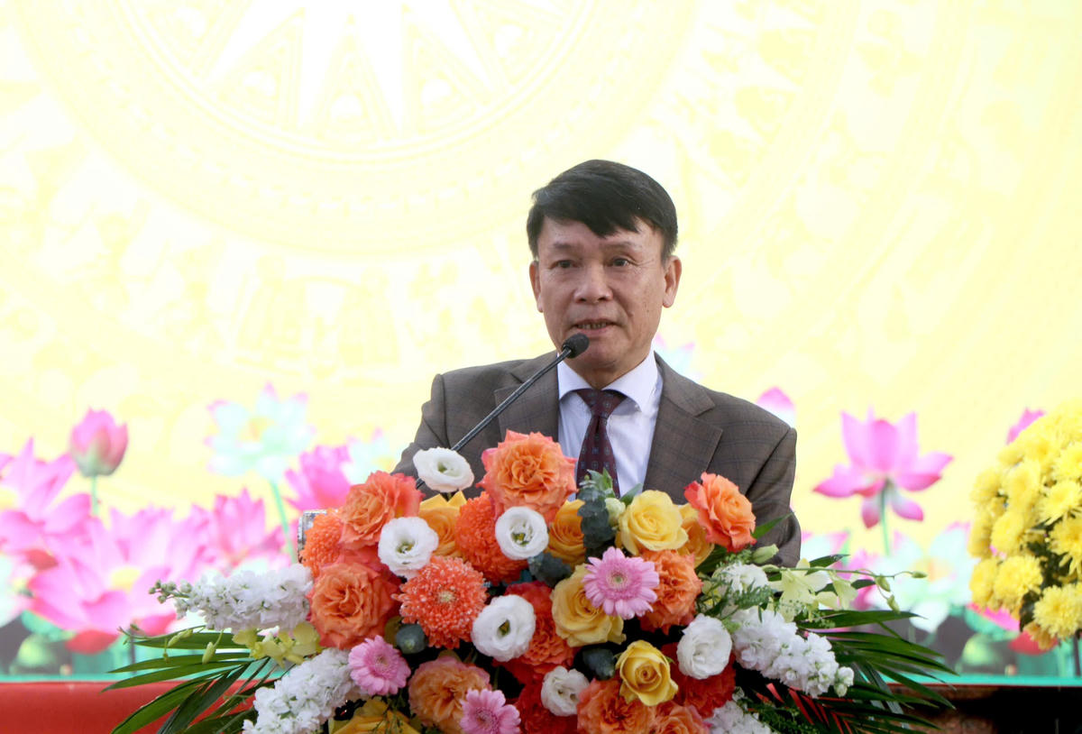 Phó Chủ tịch Thường trực Hội Nhà báo Việt Nam Nguyễn Đức Lợi phát biểu tại Hội Báo Xuân Phú Thọ 2026. Ảnh: Tuấn Trung.