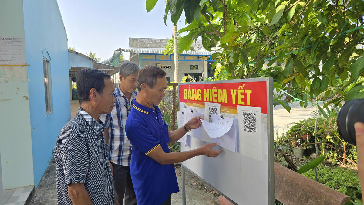 Các địa phương tại An Giang đã hoàn tất việc phê duyệt danh sách cử tri, niêm yết công khai tại trụ sở UBND cấp xã và các địa điểm công cộng theo quy định. (ảnh: N.H)